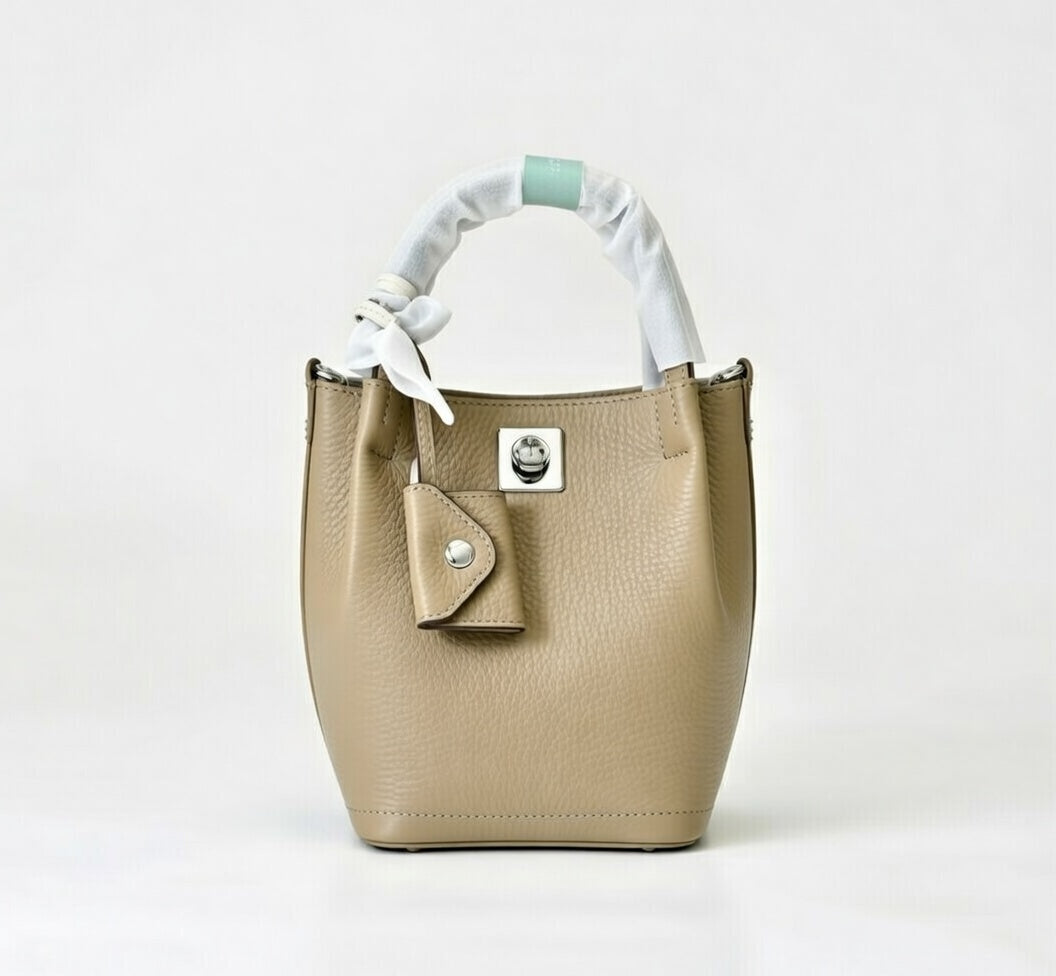 Shari Pulse Signature Bucket