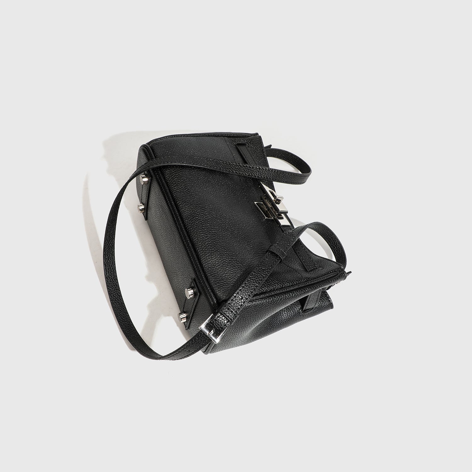 Shari Pulse Genuine Kelly Elan Shoulder Bag